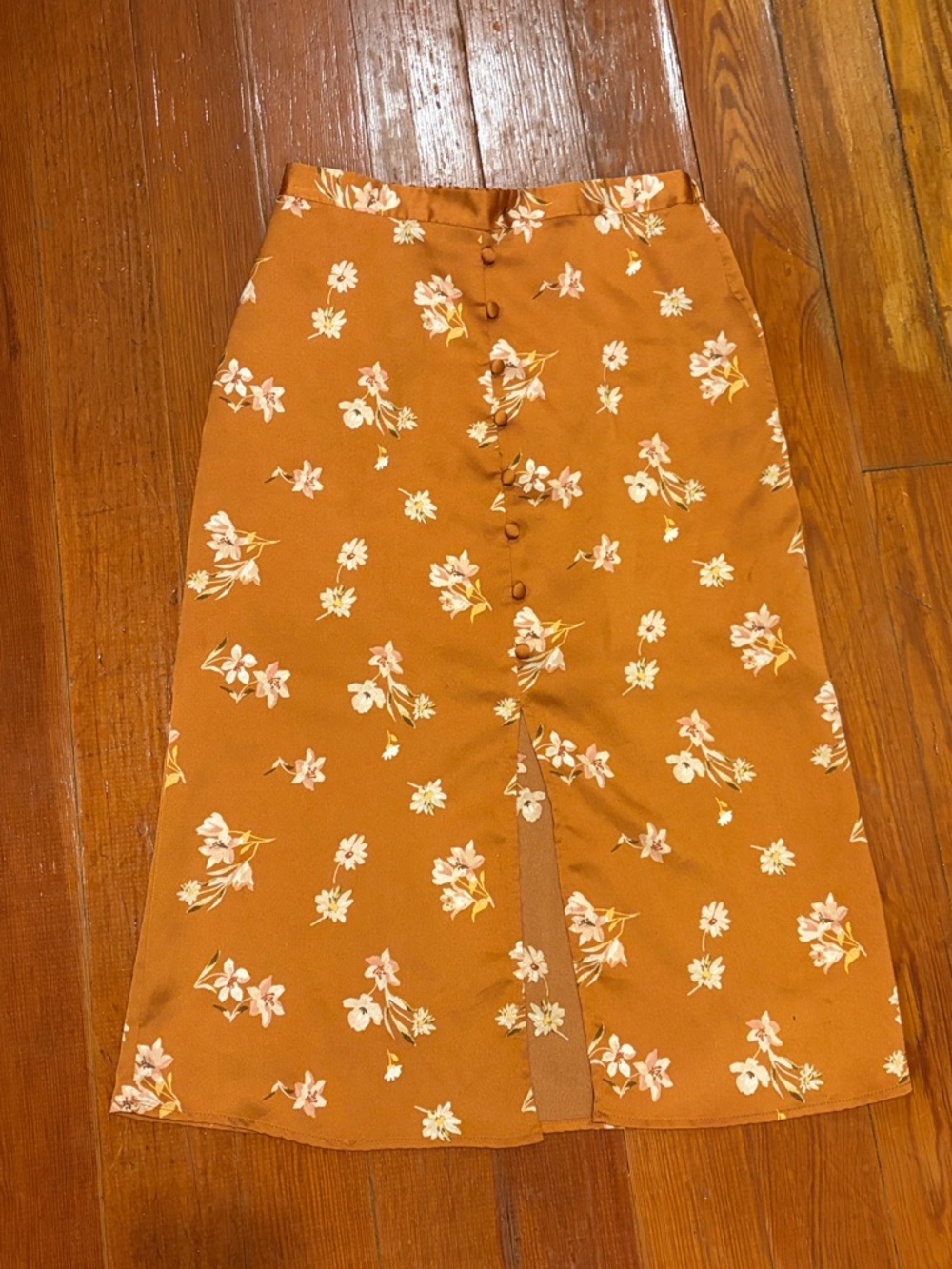 june & hudson Rust Floral Button-Front Midi Skirt